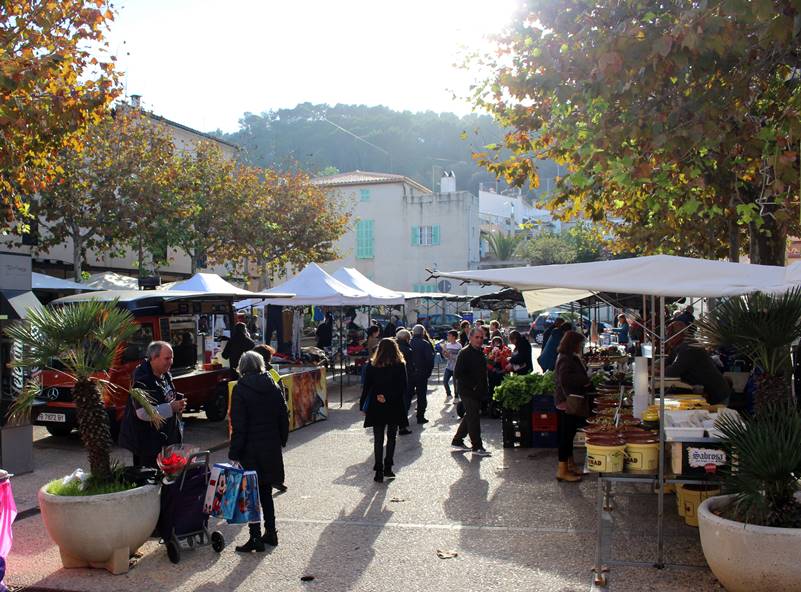 Mercadillo Semanal de Capdepera