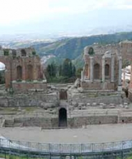 Classical spectacles on cinema screen